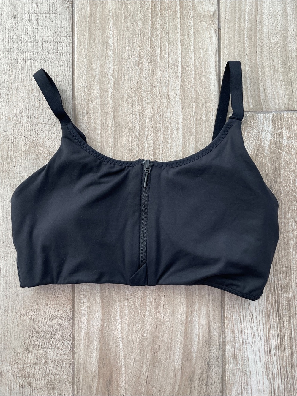 Athleta black convertible sports bra, size Medium, EUC